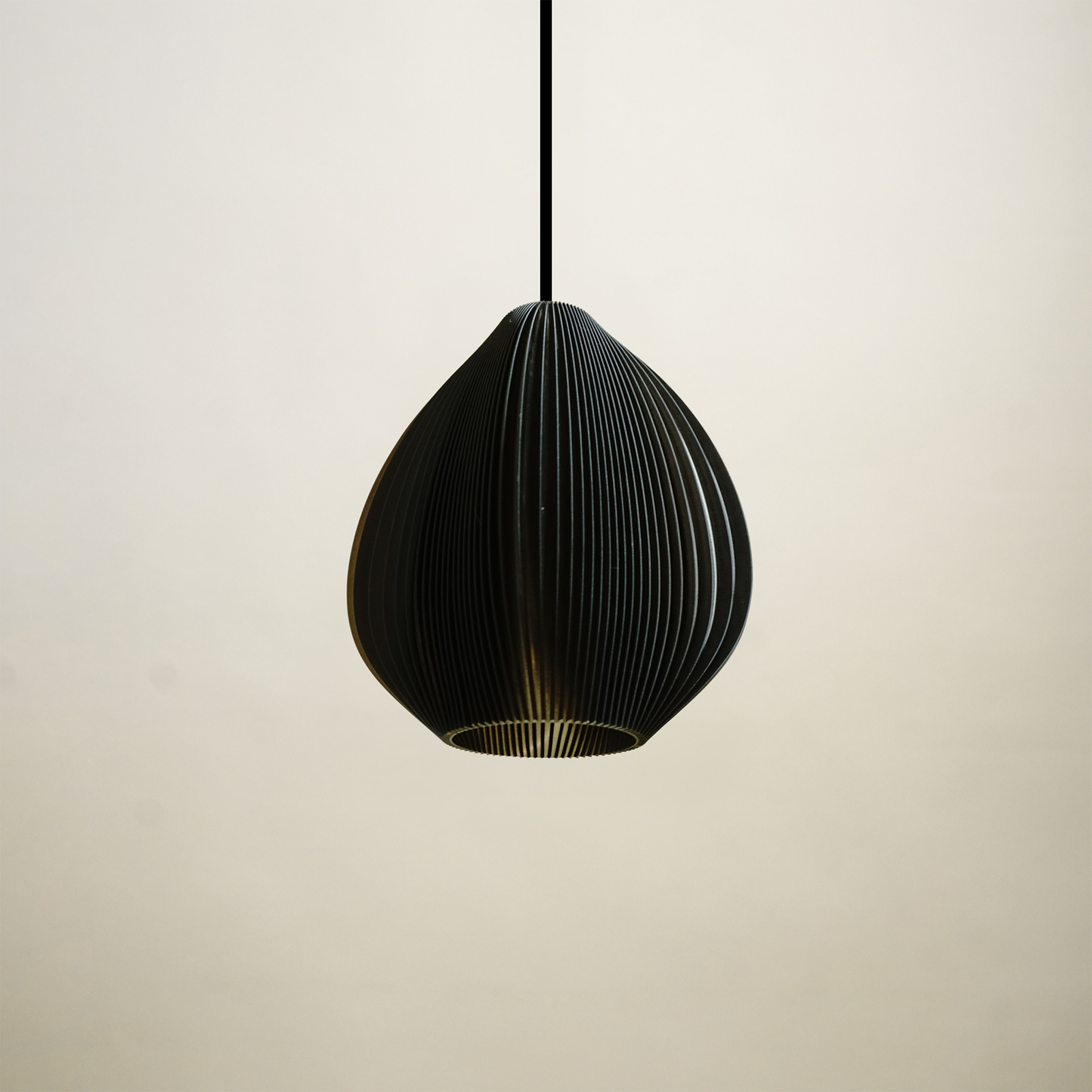 Black Vilo Lamp