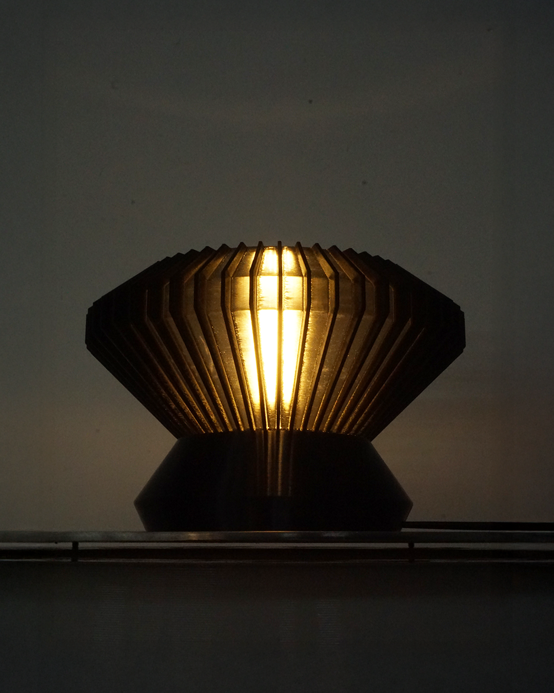 Dot Table Lamp