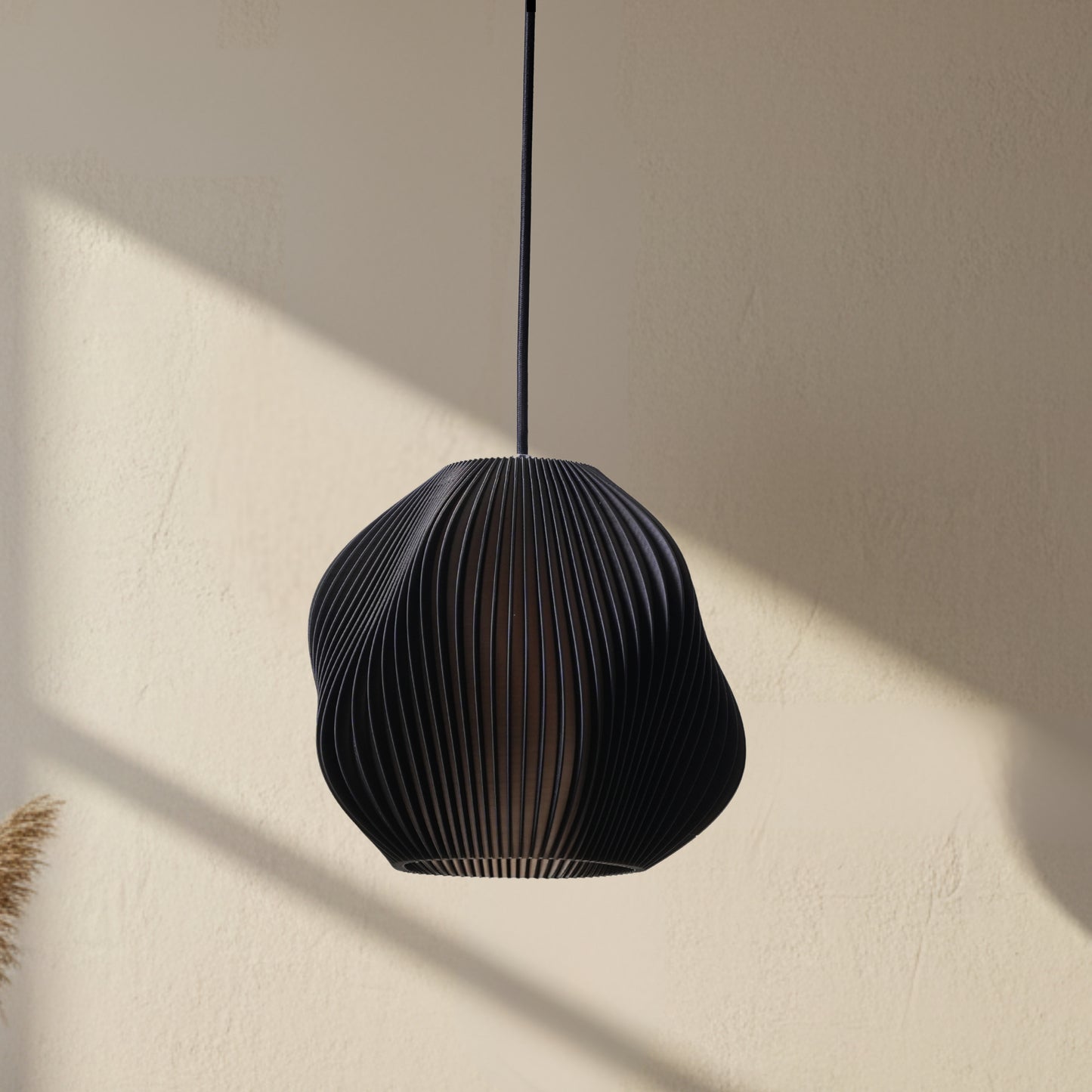 Black Navo Lamp